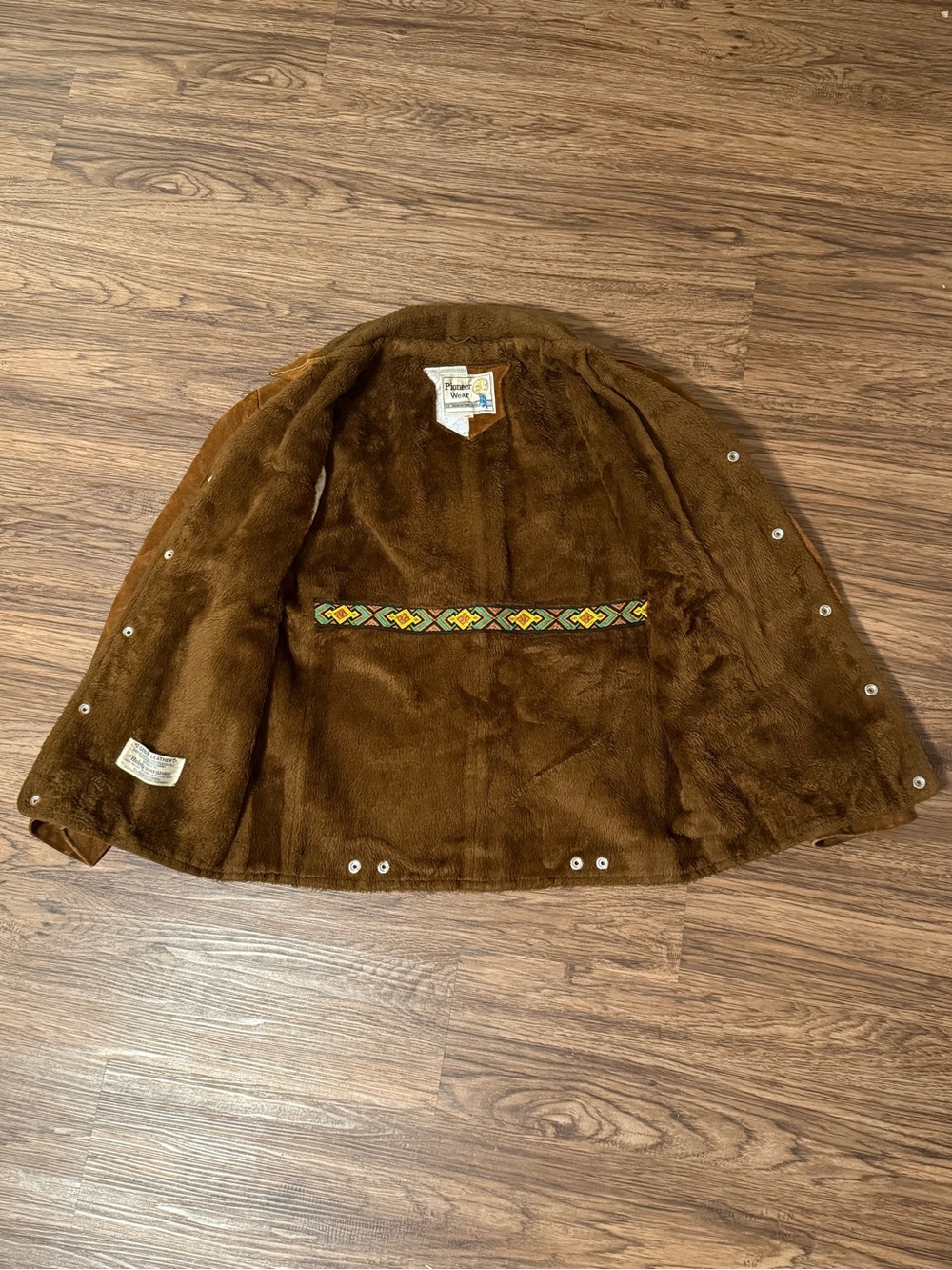 Vintage Pioneer Wear Genuine Leather Brown Men's Jacket with Fur Lining Size 40 - Picture 3 of 9